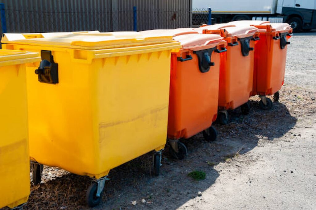 Mini Skip Hire: The Right Choice For Home And Green Waste